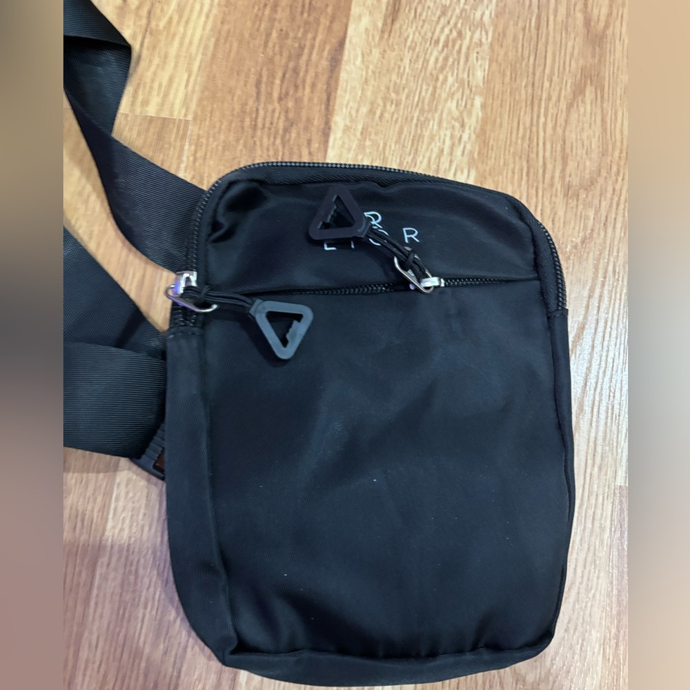 7” x 5” Black Sling Bag Travel Crossbody Belt Bag Unisex New